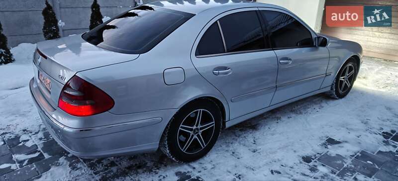 Седан Mercedes-Benz E-Class 2004 в Рівному фото 53 Седан Mercedes-Benz E-Class 2004 в Рівному