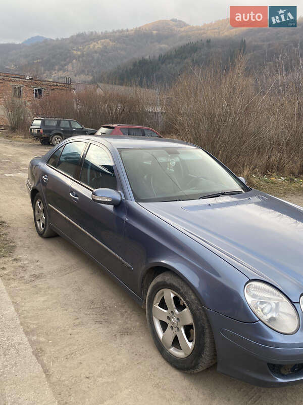 Седан Mercedes-Benz E-Class 2003 в Рахові фото 4 Седан Mercedes-Benz E-Class 2003 в Рахові
