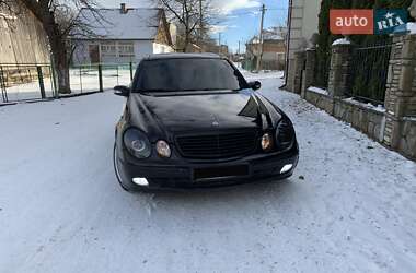 Седан Mercedes-Benz E-Class 2002 в Надвірній