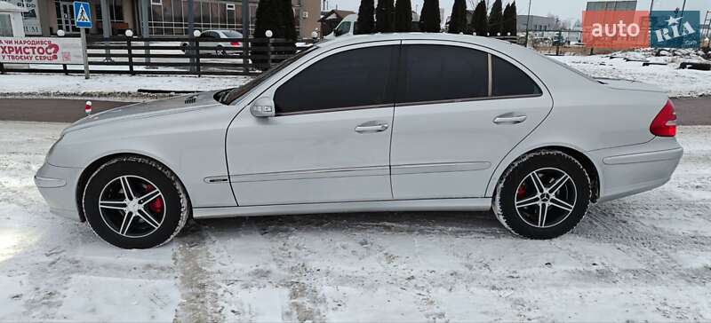 Седан Mercedes-Benz E-Class 2004 в Рівному фото 62 Седан Mercedes-Benz E-Class 2004 в Рівному