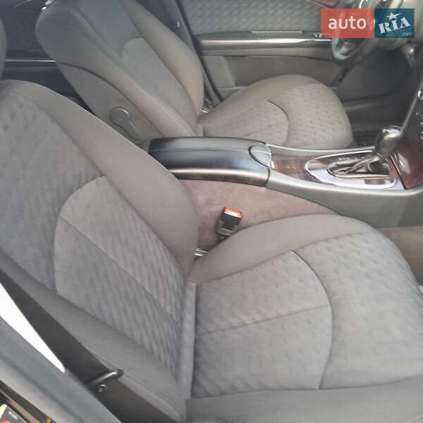 Седан Mercedes-Benz E-Class 2005 в Бердичеві