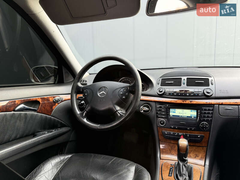 Седан Mercedes-Benz E-Class 2002 в Мукачевому фото 15 Седан Mercedes-Benz E-Class 2002 в Мукачевому
