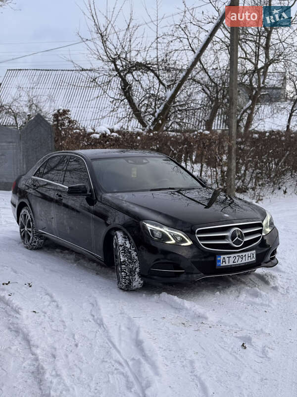 Седан Mercedes-Benz E-Class 2014 в Городенці