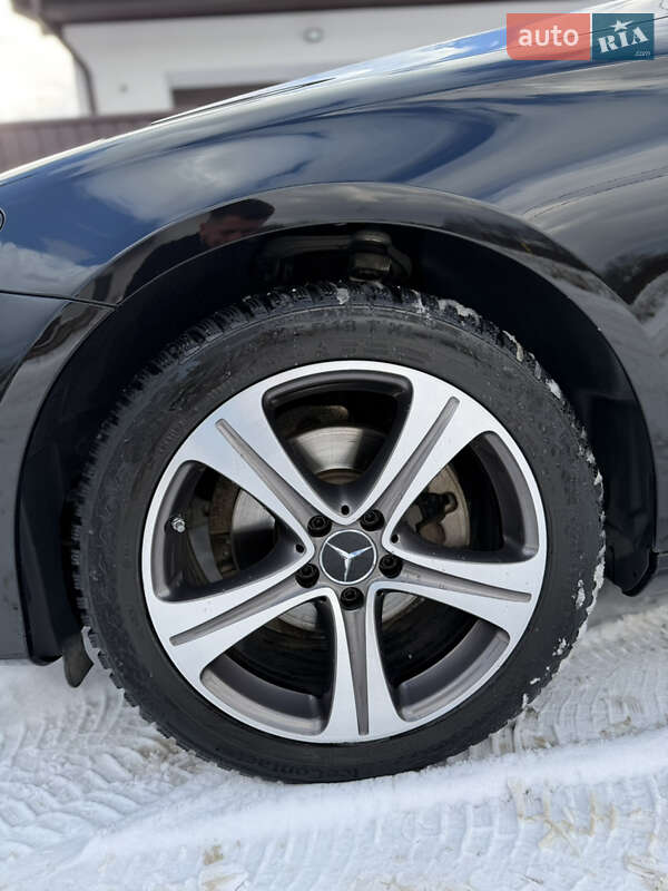 Седан Mercedes-Benz E-Class 2016 в Львові