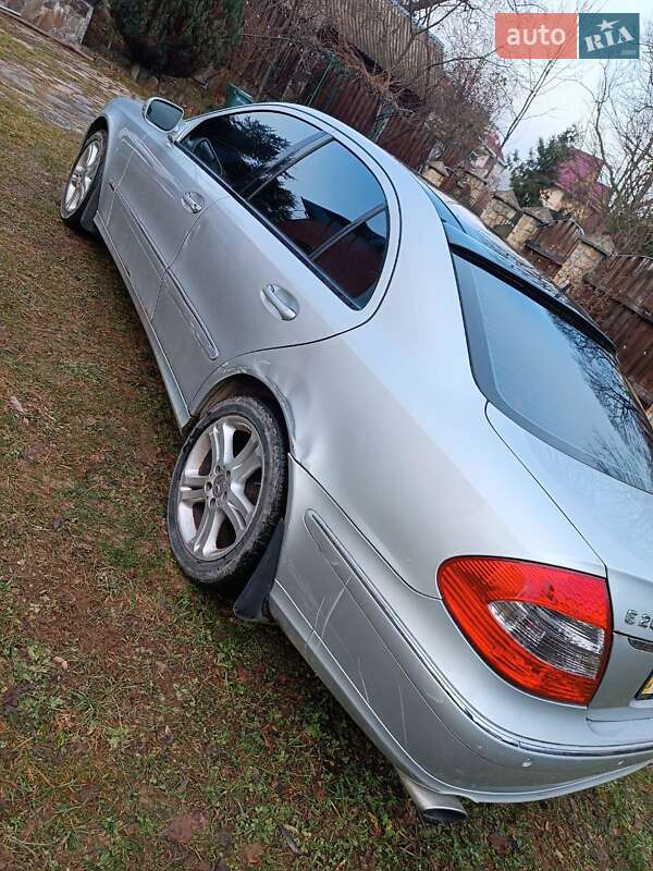 Седан Mercedes-Benz E-Class 2006 в Яремчі