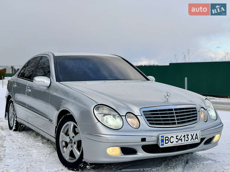 Седан Mercedes-Benz E-Class 2002 в Львове