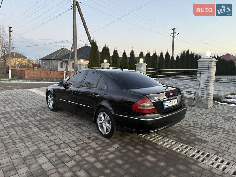 Седан Mercedes-Benz E-Class 2006 в Новоселице