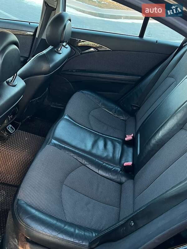 Седан Mercedes-Benz E-Class 2004 в Судовой Вишне фото 5 Седан Mercedes-Benz E-Class 2004 в Судовой Вишне