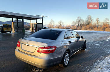 Седан Mercedes-Benz E-Class 2010 в Долине