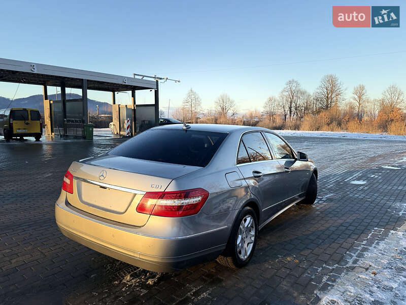 Mercedes-Benz E-Class 2010
