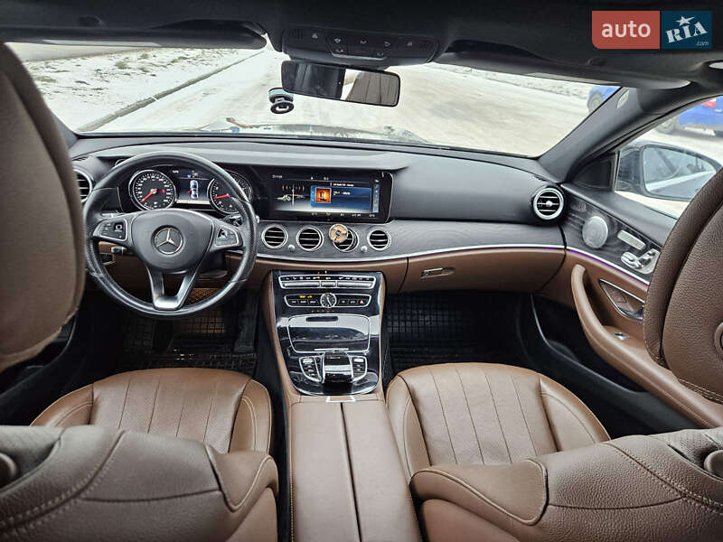 Седан Mercedes-Benz E-Class 2016 в Рівному