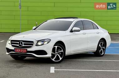 Седан Mercedes-Benz E-Class 2017 в Киеве