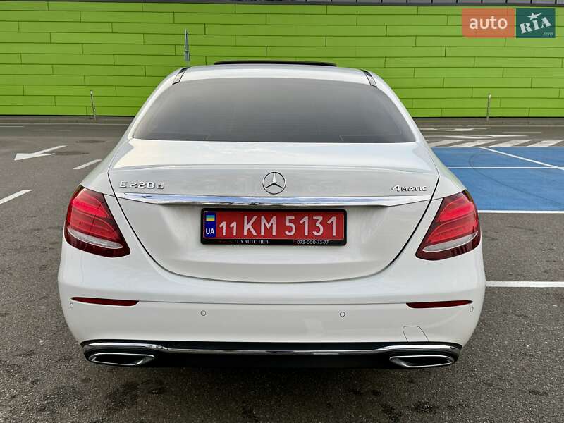 Седан Mercedes-Benz E-Class 2017 в Киеве