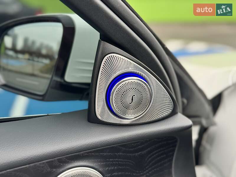 Седан Mercedes-Benz E-Class 2017 в Киеве