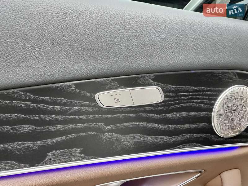 Седан Mercedes-Benz E-Class 2017 в Киеве