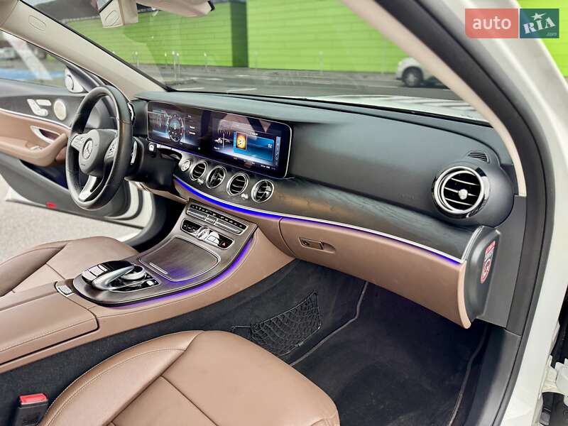 Седан Mercedes-Benz E-Class 2017 в Киеве
