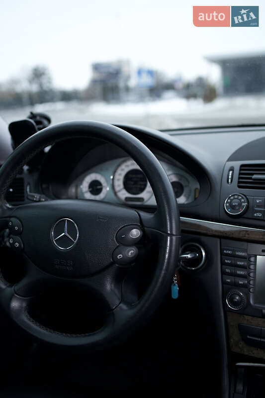 Седан Mercedes-Benz E-Class 2008 в Полтаве