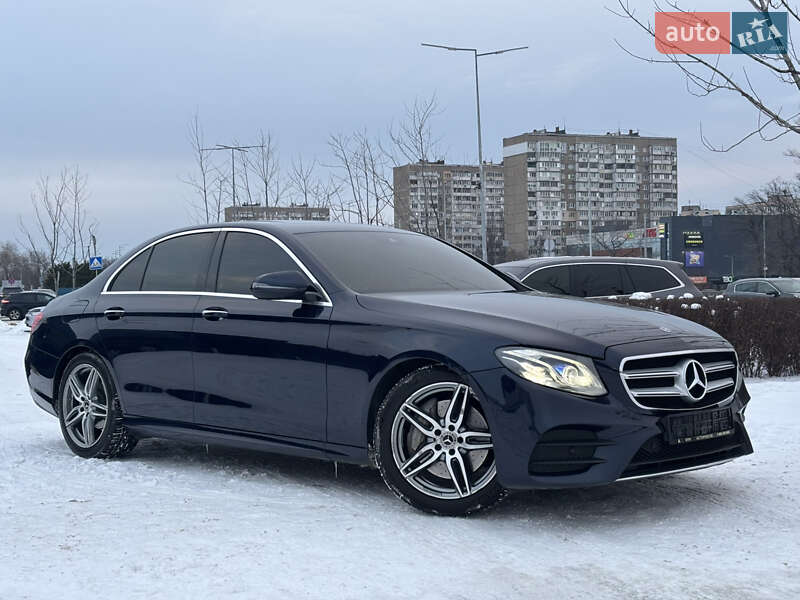 Седан Mercedes-Benz E-Class 2017 в Киеве