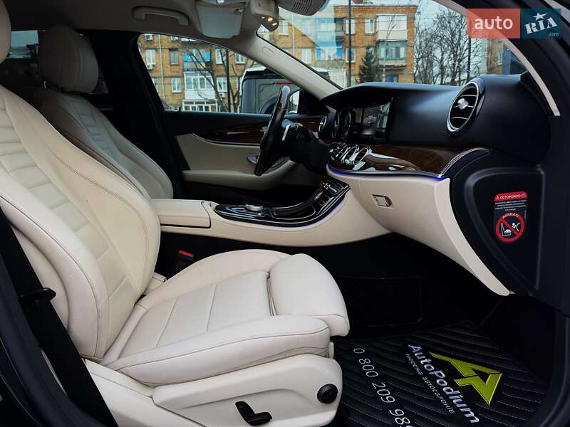 Седан Mercedes-Benz E-Class 2016 в Киеве