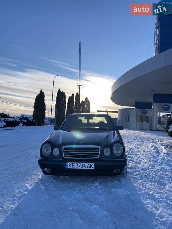 Mercedes-Benz E-Class 1999