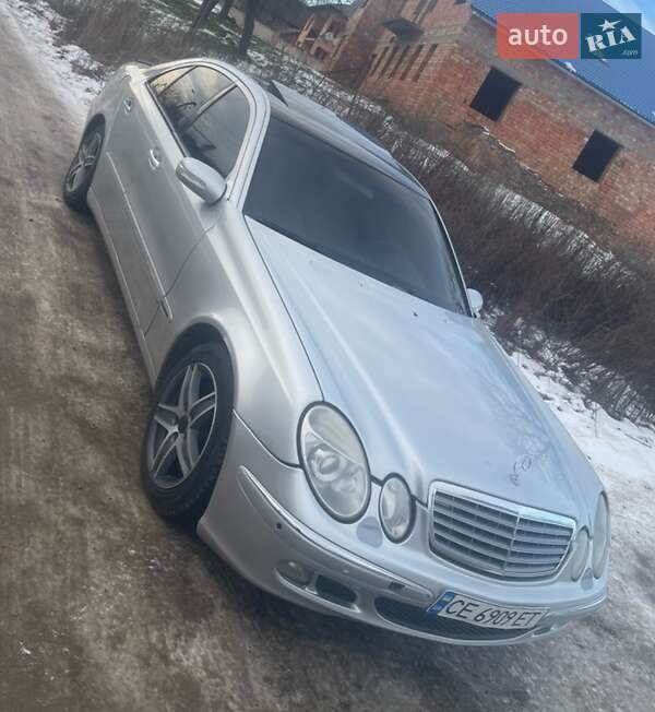 Седан Mercedes-Benz E-Class 2003 в Чернівцях