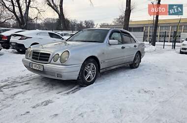 Седан Mercedes-Benz E-Class 1996 в Кам'янському