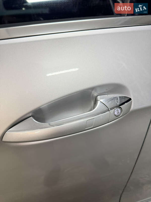 Седан Mercedes-Benz E-Class 2014 в Луцке