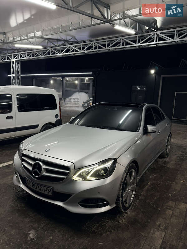Седан Mercedes-Benz E-Class 2014 в Луцке
