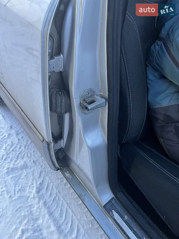 Седан Mercedes-Benz E-Class 1994 в Василькове