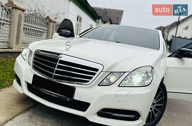 Седан Mercedes-Benz E-Class 2012 в Тячеве
