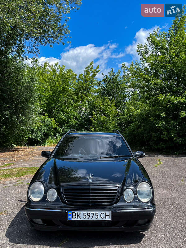Mercedes-Benz E-Class 2001 Mercedes-Benz E-Class 2001