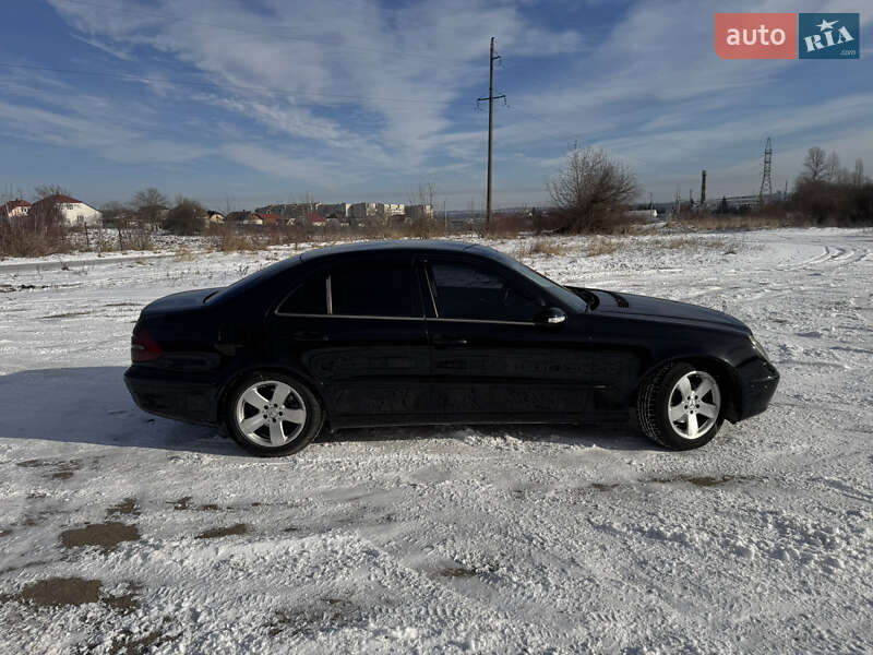 Седан Mercedes-Benz E-Class 2004 в Ходореві фото 13 Седан Mercedes-Benz E-Class 2004 в Ходореві
