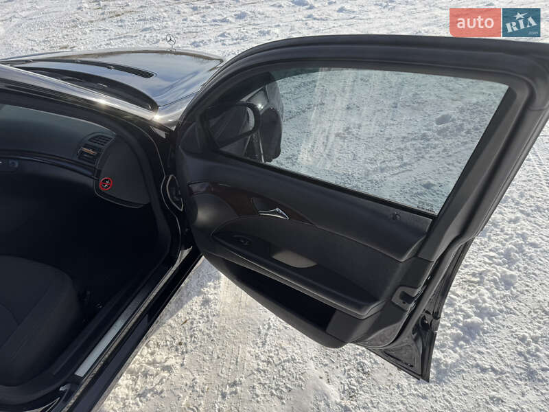 Седан Mercedes-Benz E-Class 2004 в Ходореві фото 29 Седан Mercedes-Benz E-Class 2004 в Ходореві