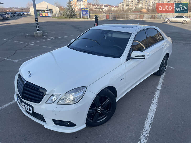 Седан Mercedes-Benz E-Class 2009 в Кам'янець-Подільському фото 35 Седан Mercedes-Benz E-Class 2009 в Кам'янець-Подільському