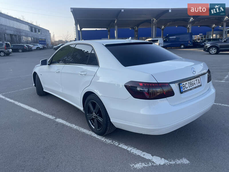 Седан Mercedes-Benz E-Class 2009 в Кам'янець-Подільському фото 41 Седан Mercedes-Benz E-Class 2009 в Кам'янець-Подільському