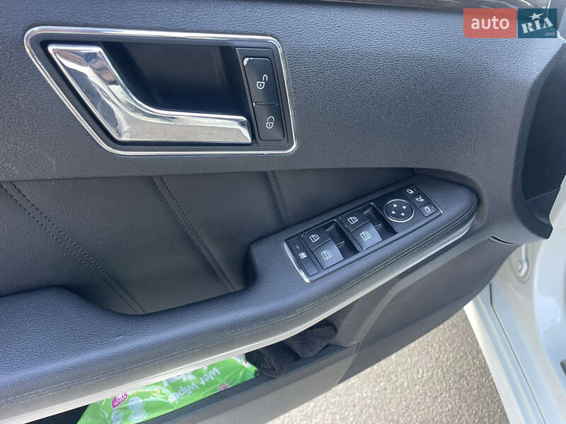 Седан Mercedes-Benz E-Class 2009 в Кам'янець-Подільському фото 64 Седан Mercedes-Benz E-Class 2009 в Кам'янець-Подільському