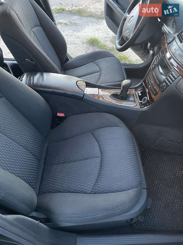 Седан Mercedes-Benz E-Class 2004 в Любомле фото 31 Седан Mercedes-Benz E-Class 2004 в Любомле
