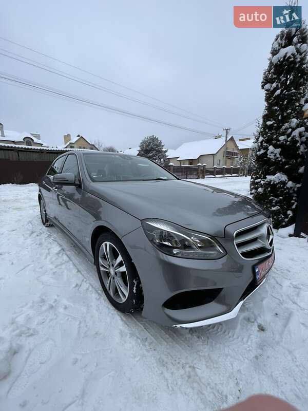 Седан Mercedes-Benz E-Class 2014 в Львове