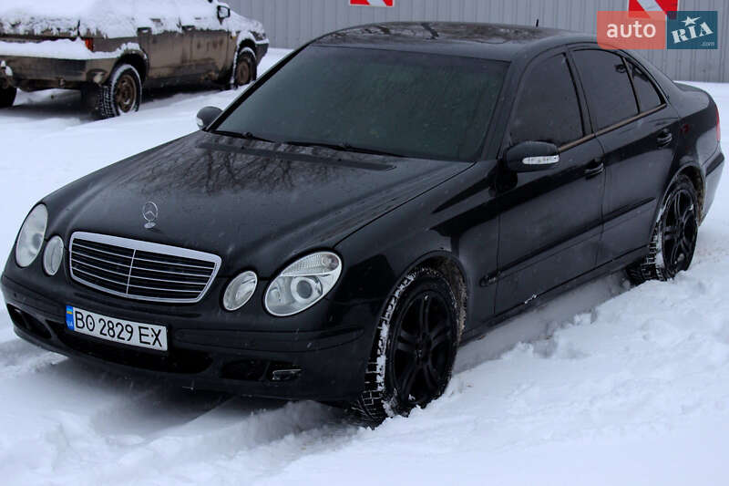 Седан Mercedes-Benz E-Class 2002 в Кременці