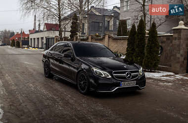 Седан Mercedes-Benz E-Class 2013 в Чернівцях
