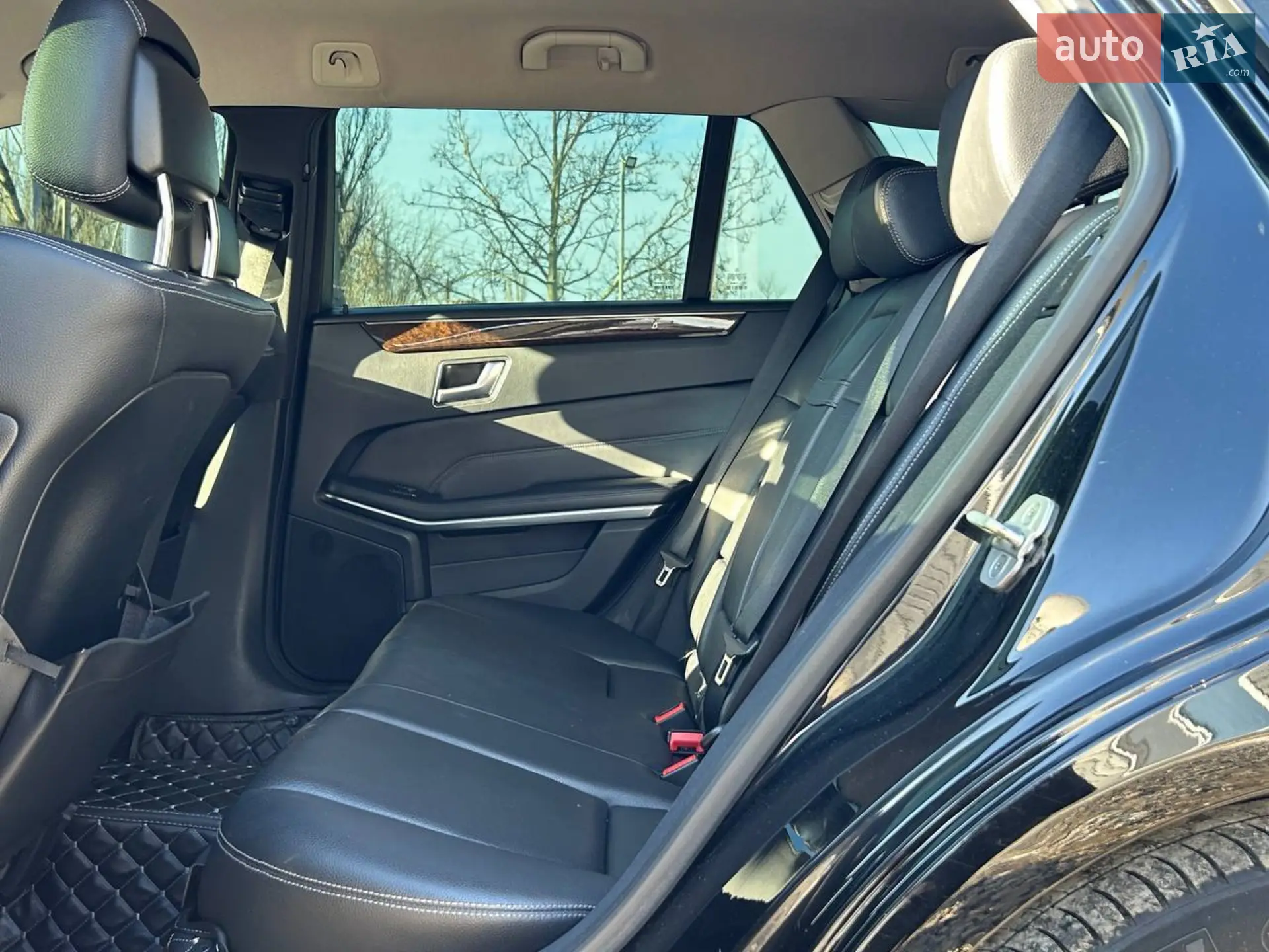 2013 Mercedes-Benz E-klasse - мініатюра 27