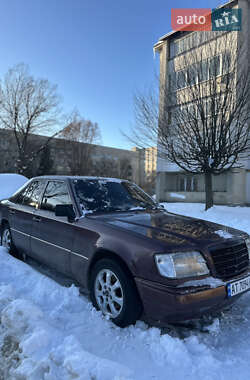Седан Mercedes-Benz E-Class 1994 в Львові