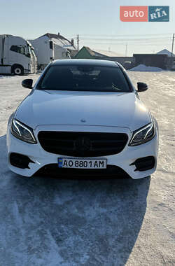 Седан Mercedes-Benz E-Class 2016 в Иршаве