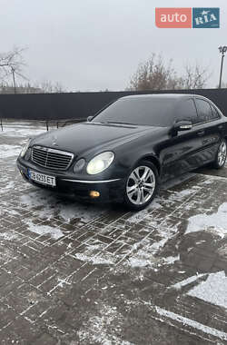 Седан Mercedes-Benz E-Class 2005 в Прилуках