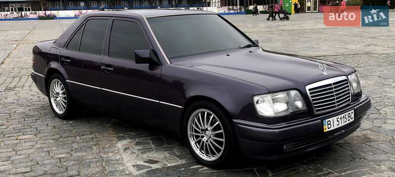 Mercedes-Benz E-Class 1995 Mercedes-Benz E-Class 1995