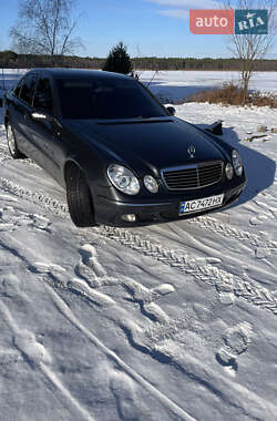 Седан Mercedes-Benz E-Class 2004 в Любомле