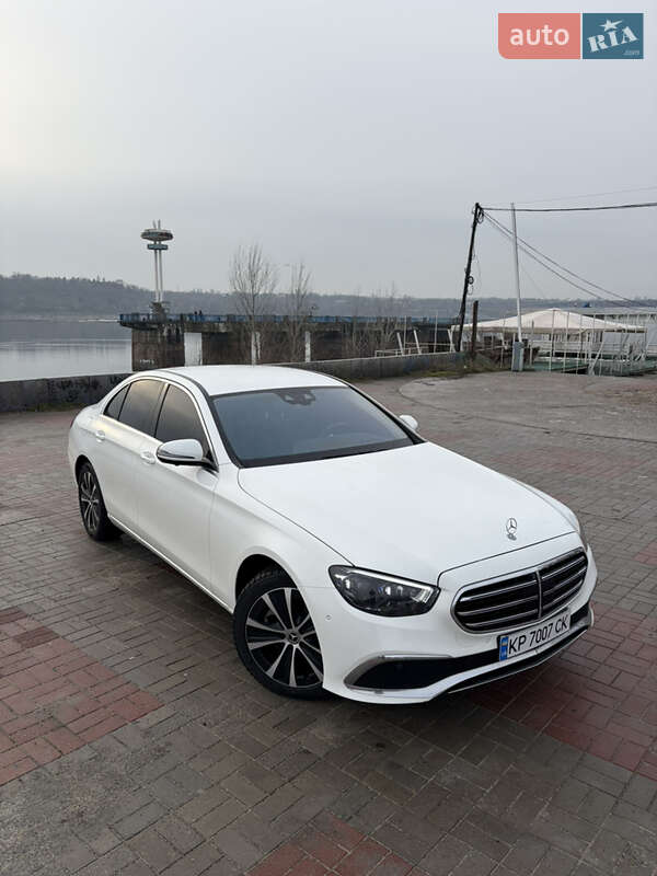 Седан Mercedes-Benz E-Class 2020 в Запорожье