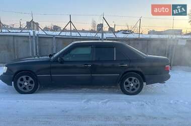 Седан Mercedes-Benz E-Class 1994 в Киеве