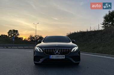 Седан Mercedes-Benz E-Class 2016 в Киеве