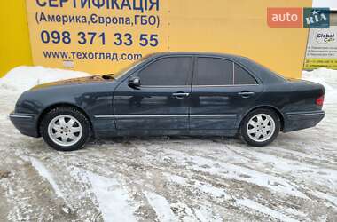 Седан Mercedes-Benz E-Class 2000 в Львове